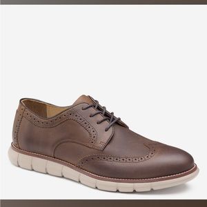 Johnston & Murphy Holder Embossed Wingtip